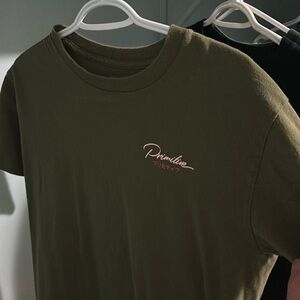 Primitive men’s green short sleeve tee shirt medium